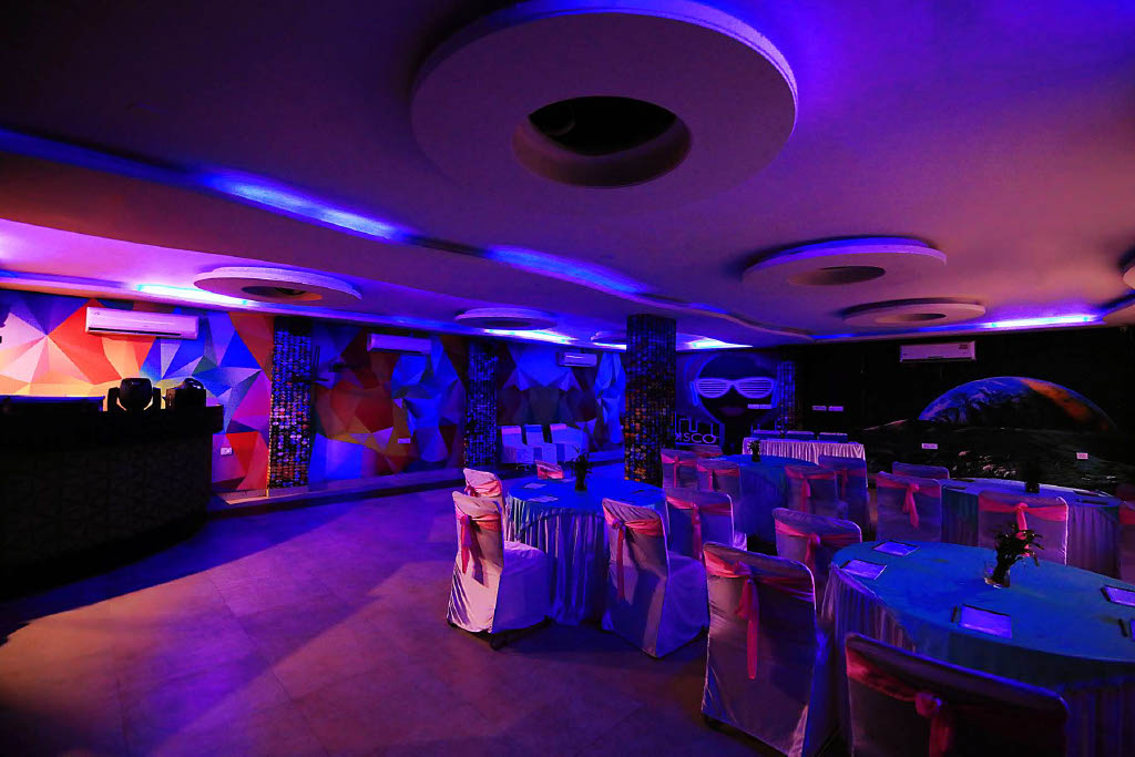 Veeva Hotel Banquet Hall