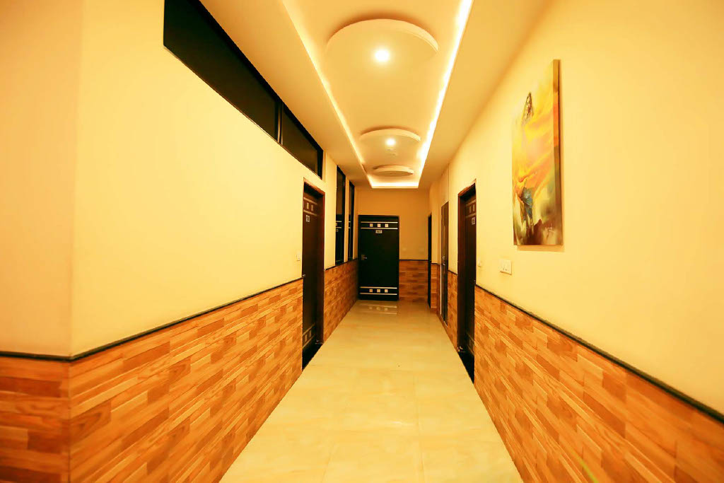 Veeva Hotel Lobby with Rajasthani Mural